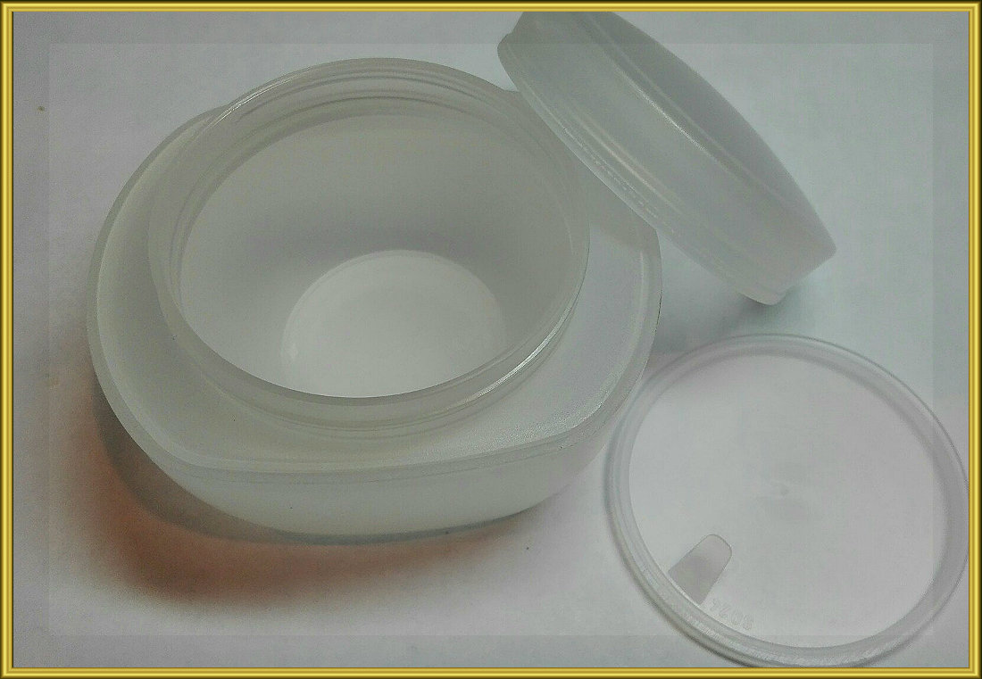 Баночка фигурная прозрачная