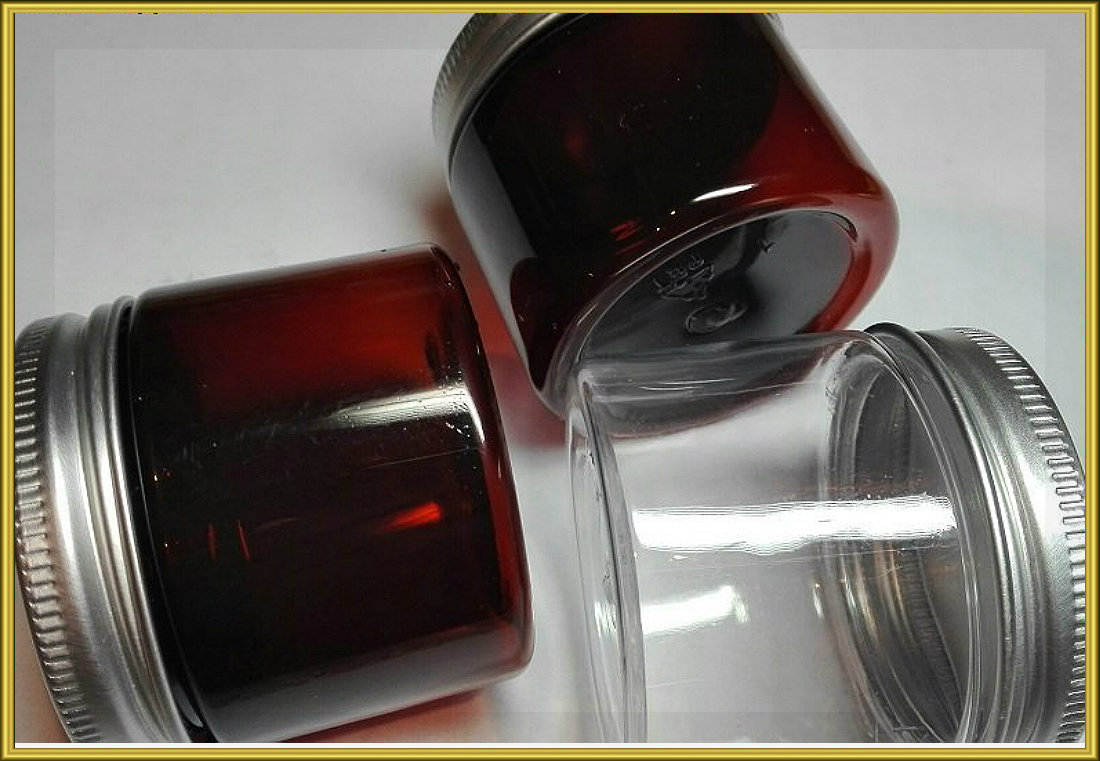 Баночка с алюминиевой крышкой