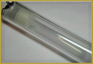 Диспенсер вакуумный с двойным корпусом